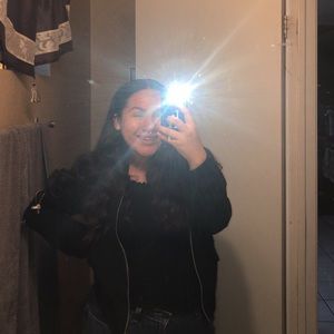 Meet your Posher, Janet